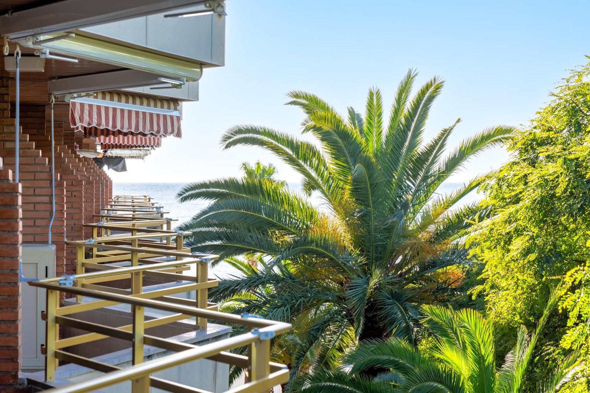 Appartement Cambrils Front De Mer Luaran gambar